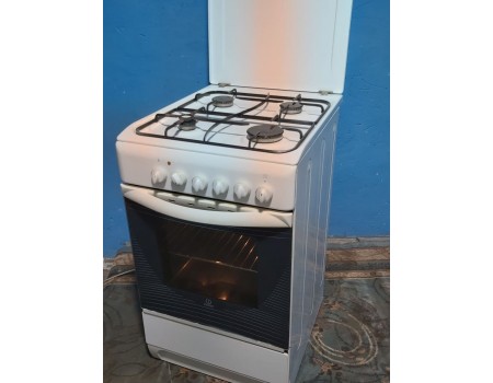 INDESIT bn-f855 Газовая плита с электрической духовкой 50*60 б/у Гарантия 6 мес