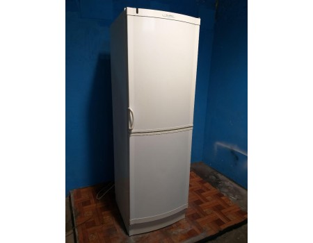 VESTFROST BKF 350-d663 Двухкамерный холодильник 335L 60*186 б/у Гарантия 6 мес