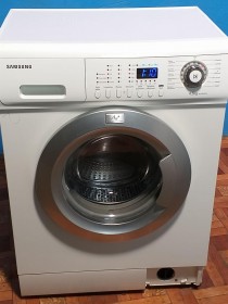 SAMSUNG WF 7452 SUV-а611