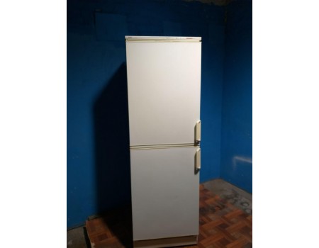VOSTFROST KF 350-d569 Двухкамерный холодильник 335L 60*186 б/у Гарантия 6мес