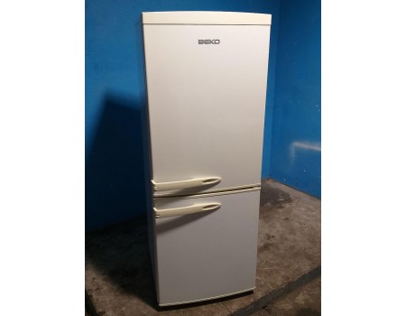BEKO CS 24CAW-d547 Холодильник двухкамерный 231 L 146*55 б/у Гарантия 6 мес 