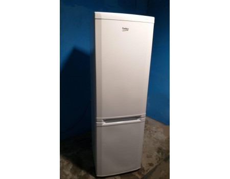 BEKO CSA 29023-d427 Холодильник двухкамерный 270 L А+ 165*50 б/у Гарантия 6 мес 