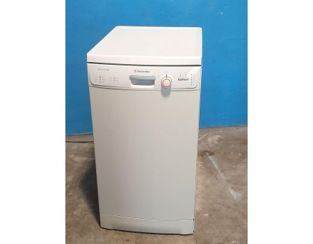 ELECTROLUX ESF 43020-с386 Посудомоечная машина на 9 комплектов 45*63 б/у гарантия 6 мес