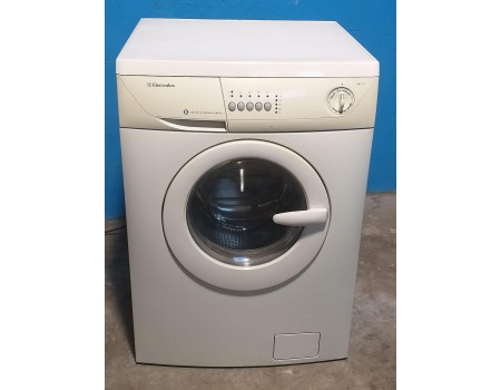 ELECTROLUX EWF 810-а381 Стиральная машина до 5 кг 800 об/мин 60*60 б/у Гарантия 6 мес
